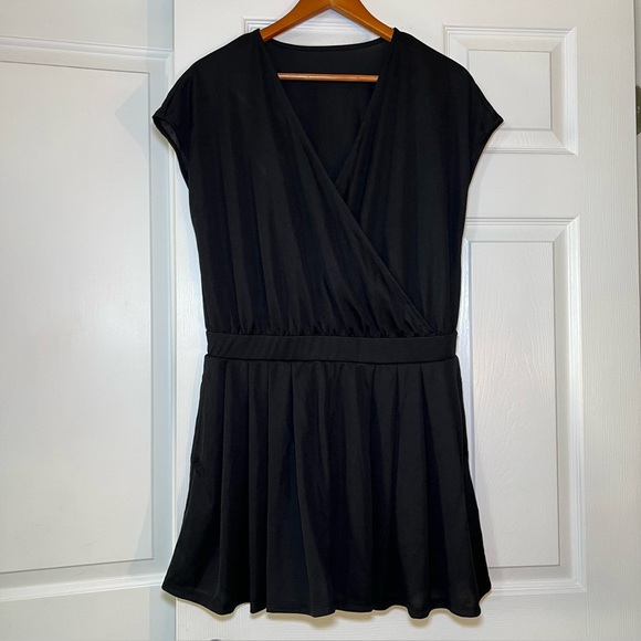 HALARA Pants - NWT Halara V-Neck Romper, Elastic Waist, Pleated, Waffle Fabric